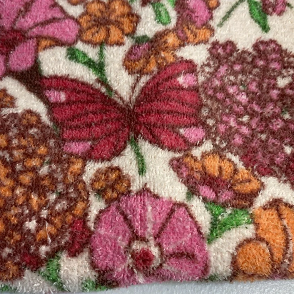 Vintage Dundee Floral Butterfly Bath Towel
